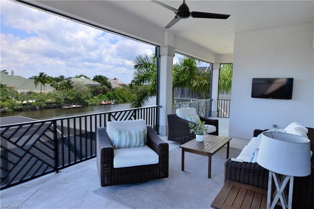 IMPERIAL SHORES - Residential