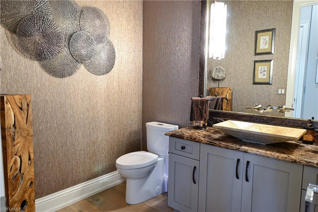 IMPERIAL SHORES - Residential