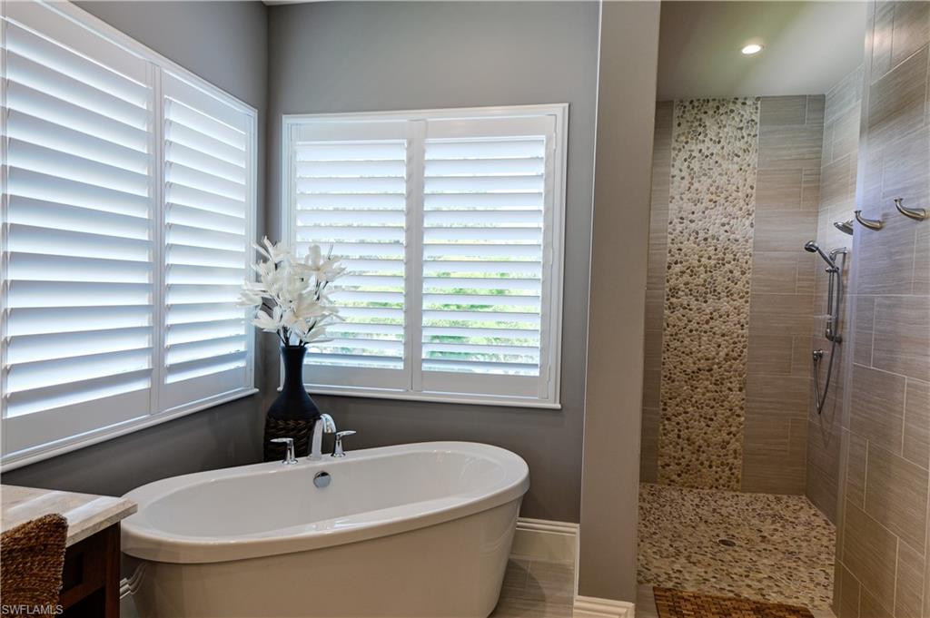 IMPERIAL SHORES - Residential