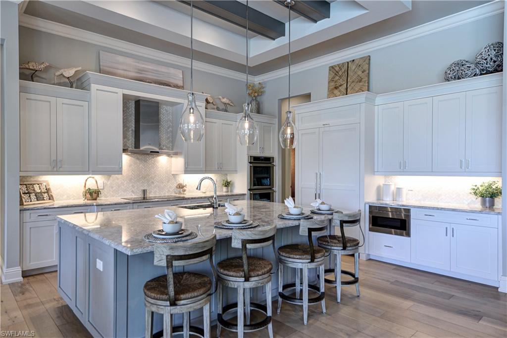 IMPERIAL SHORES - Residential