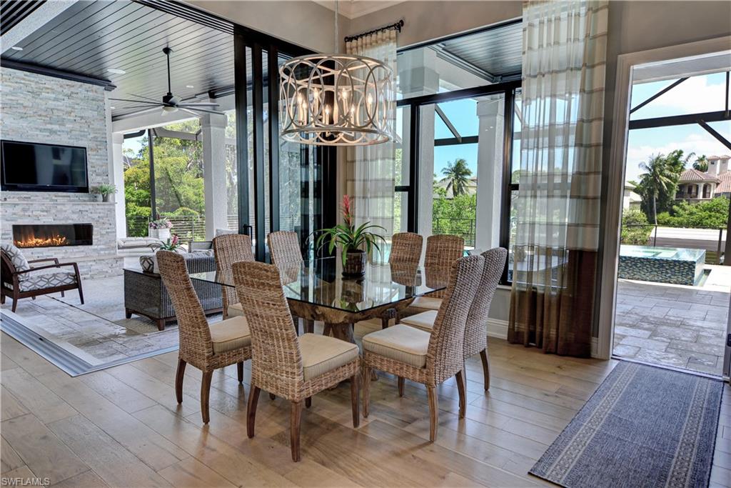 IMPERIAL SHORES - Residential