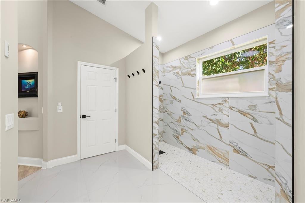 FIDDLESTICKS COUNTRY CLUB - Residential