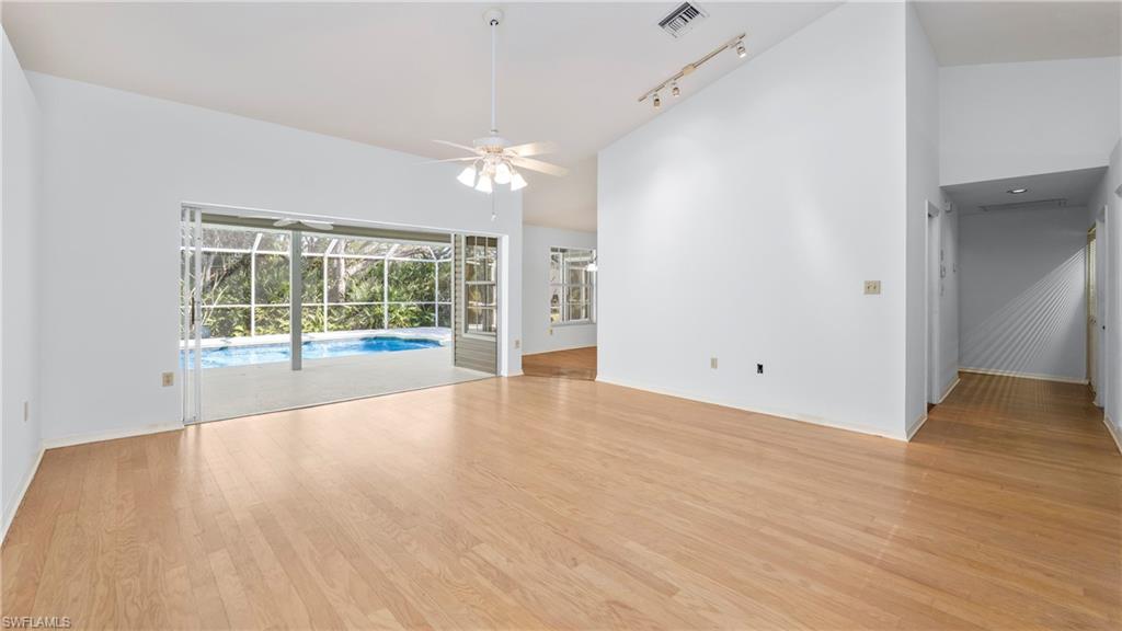 BERKSHIRE LAKES - Residential