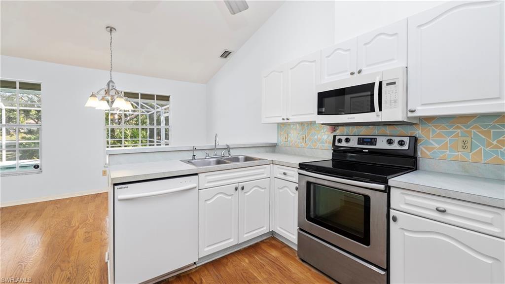 BERKSHIRE LAKES - Residential