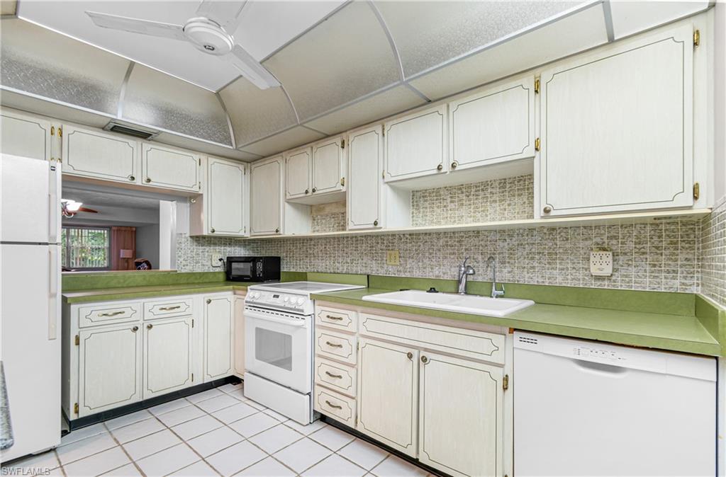 LAKE LAWN CONDO - Residential