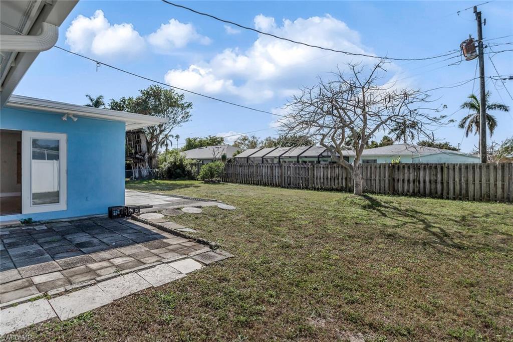 PALM CITY PARK - Residential Lease