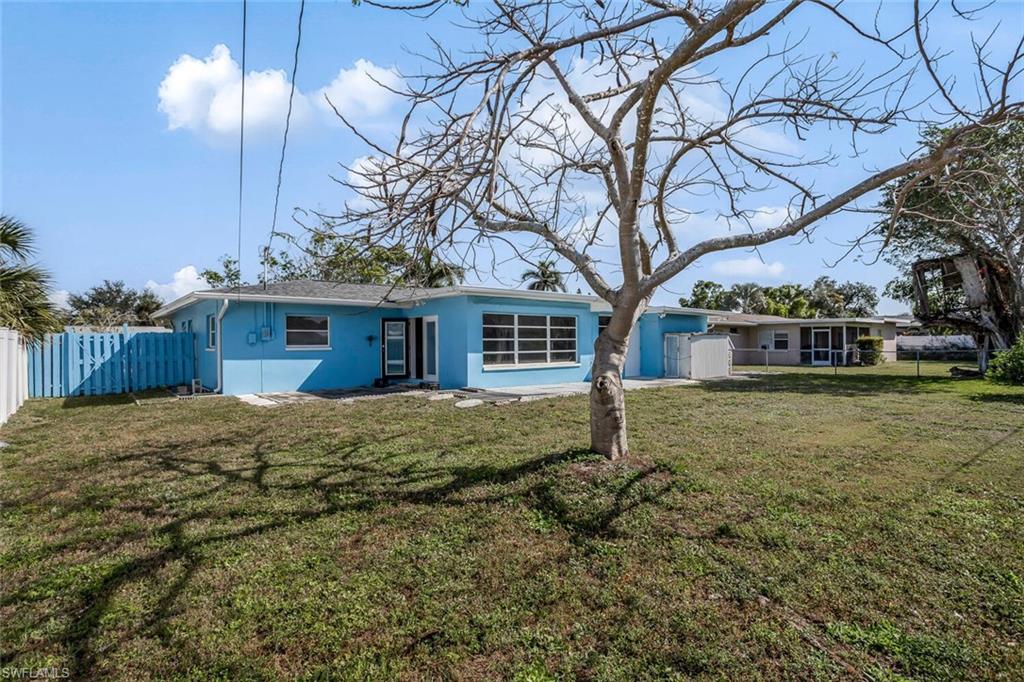 PALM CITY PARK - Residential Lease