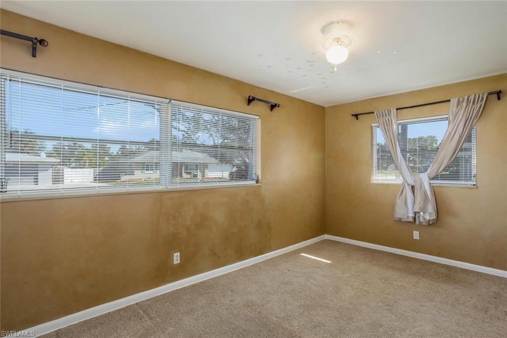 PALM CITY PARK - Residential Lease