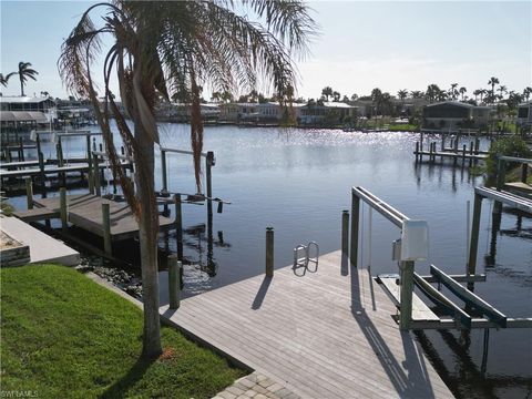 A home in FORT MYERS BEACH