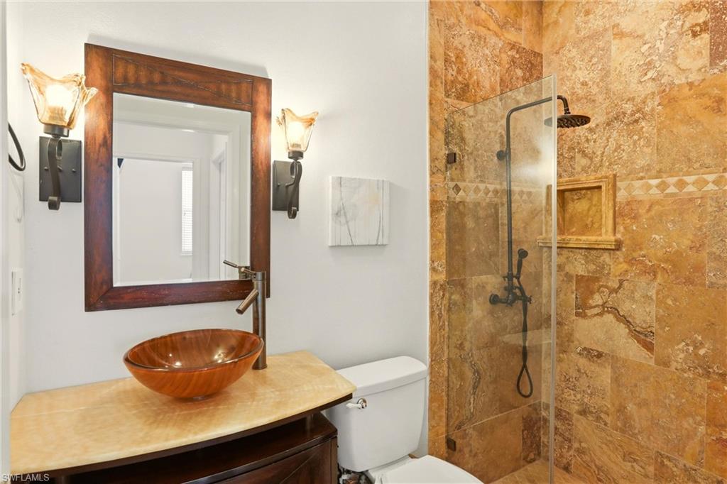 SATURNIA LAKES - Residential