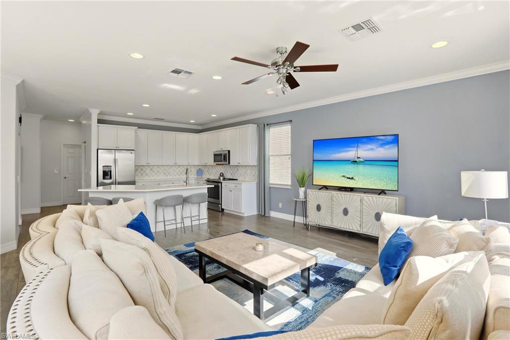 SATURNIA LAKES - Residential