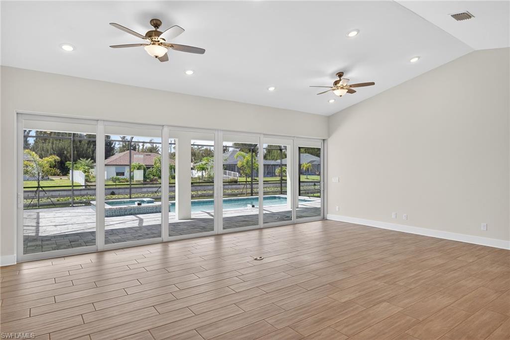 CAPE CORAL - Residential