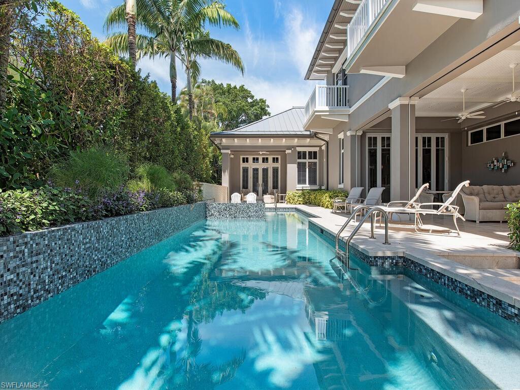 OLDE NAPLES - Residential