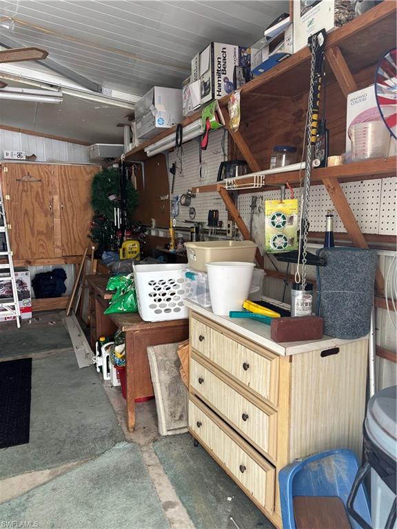 CARRIAGE VILLAGE - Residential