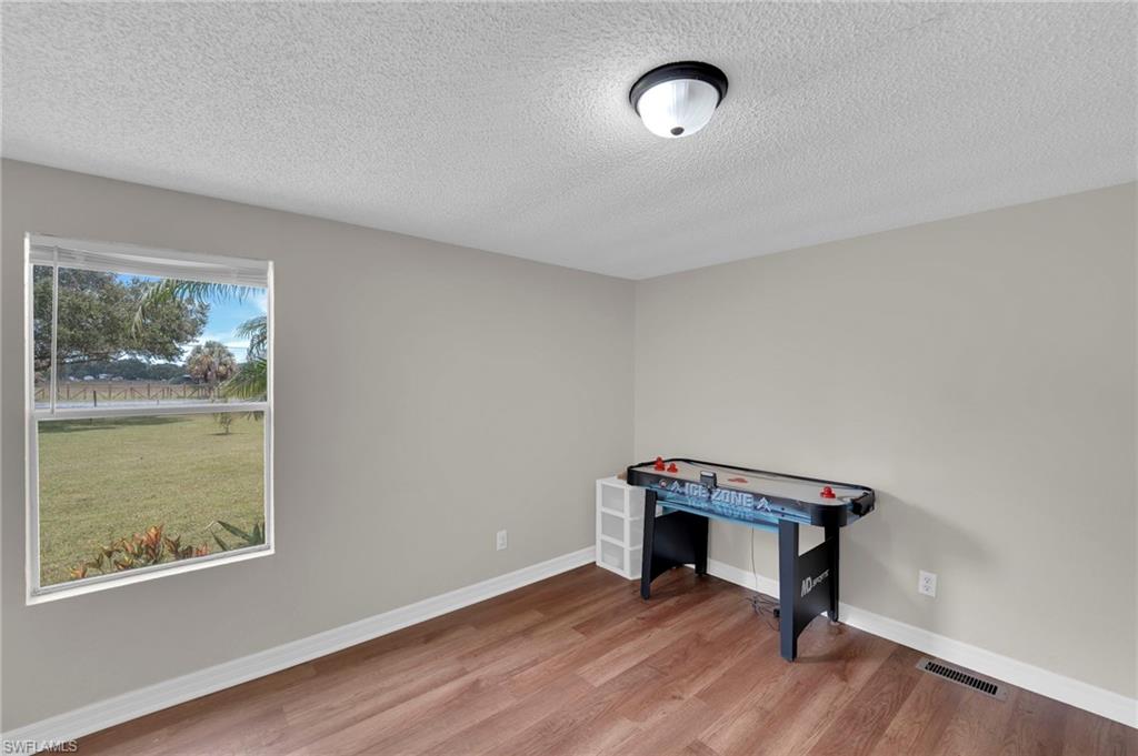 NORTH LABELLE GLADES - Residential