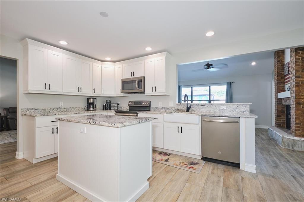 LOCHMOOR - Residential