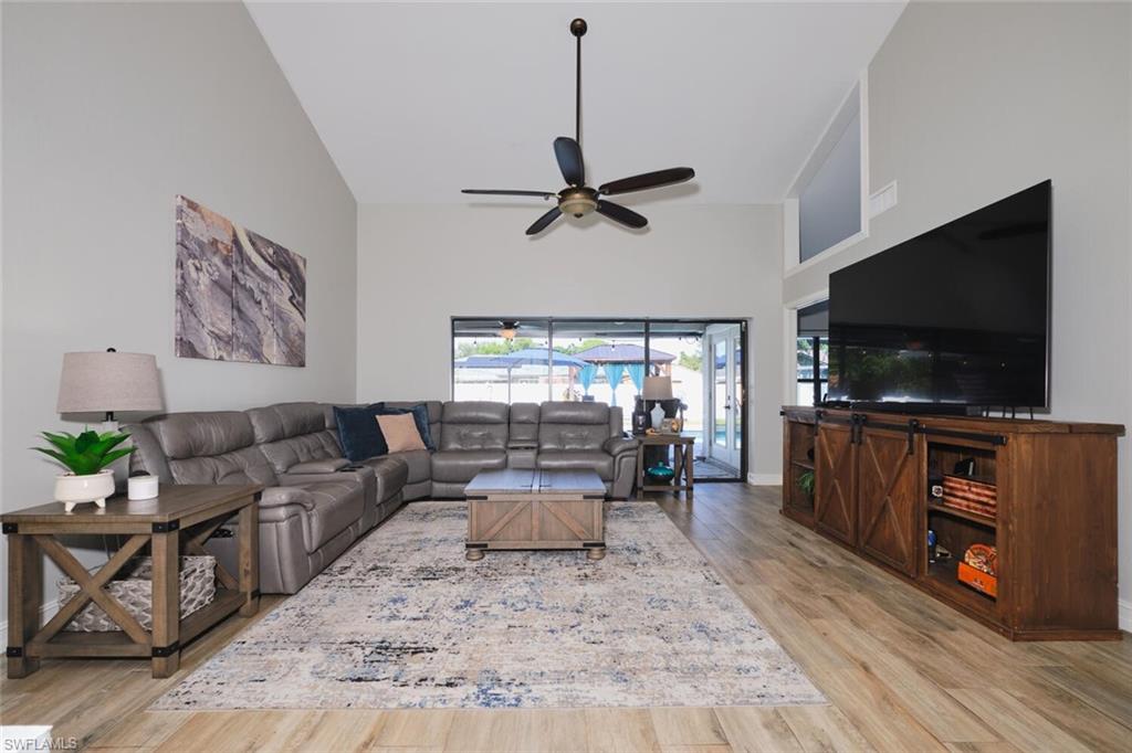 LOCHMOOR - Residential