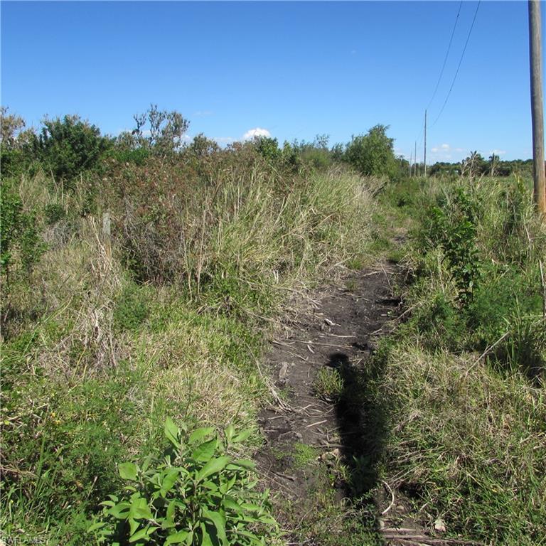 KREAMERS SUBD - Land