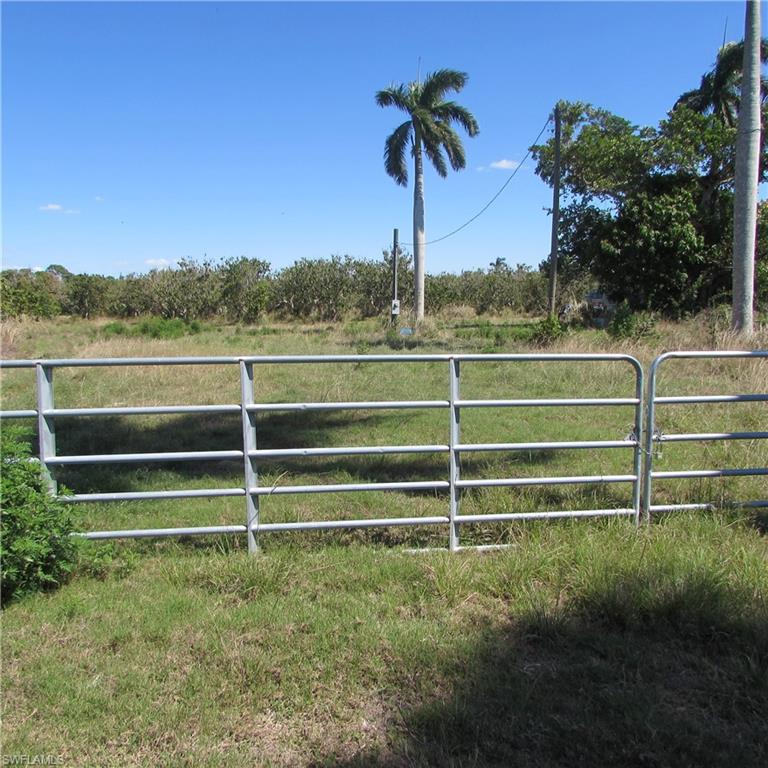 KREAMERS SUBD - Land