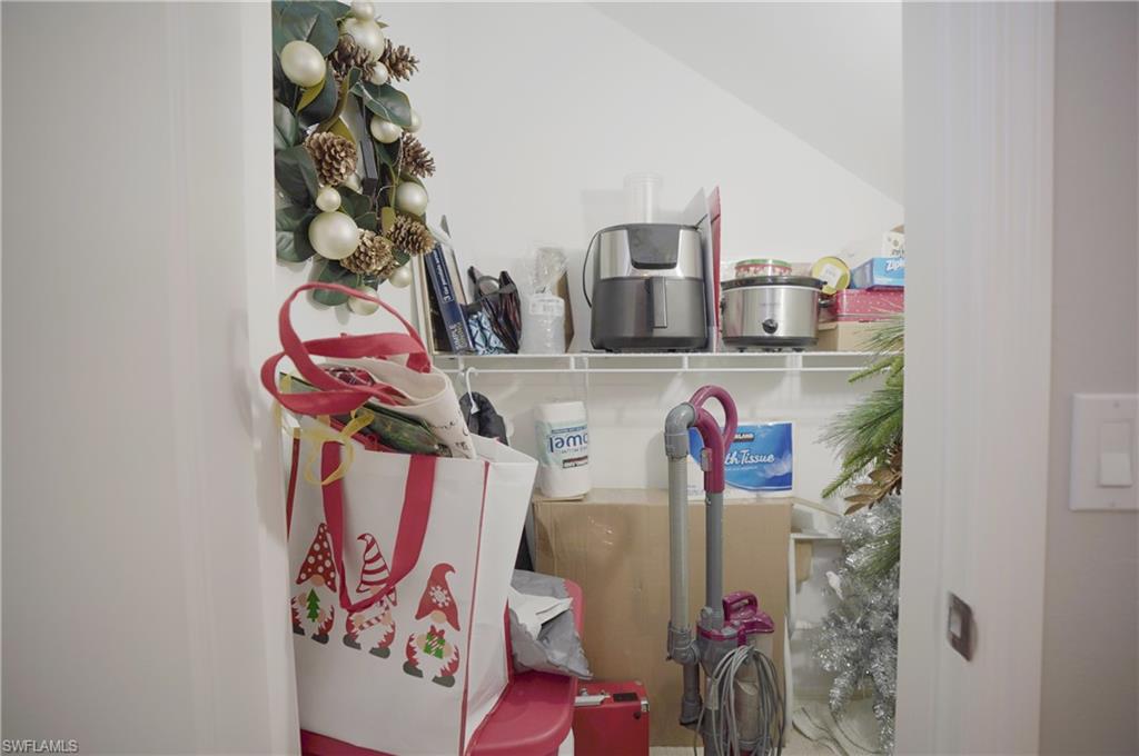 LAUREL GREENS - Residential