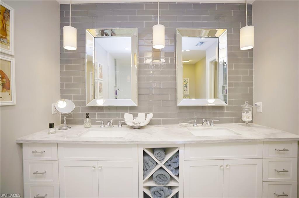 LAUREL GREENS - Residential