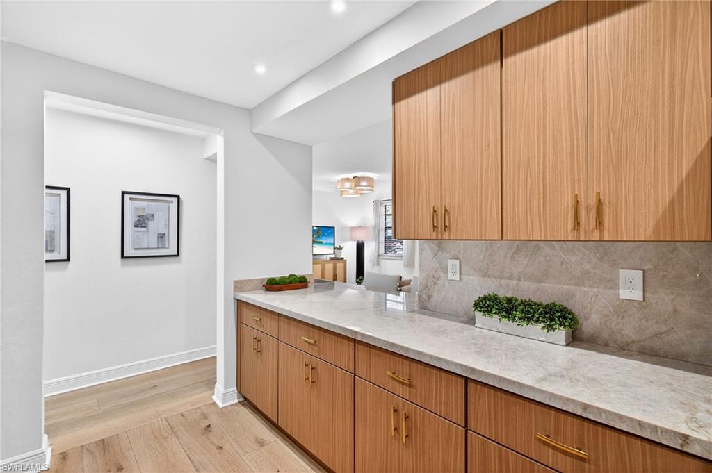 LAKE PARK - Residential