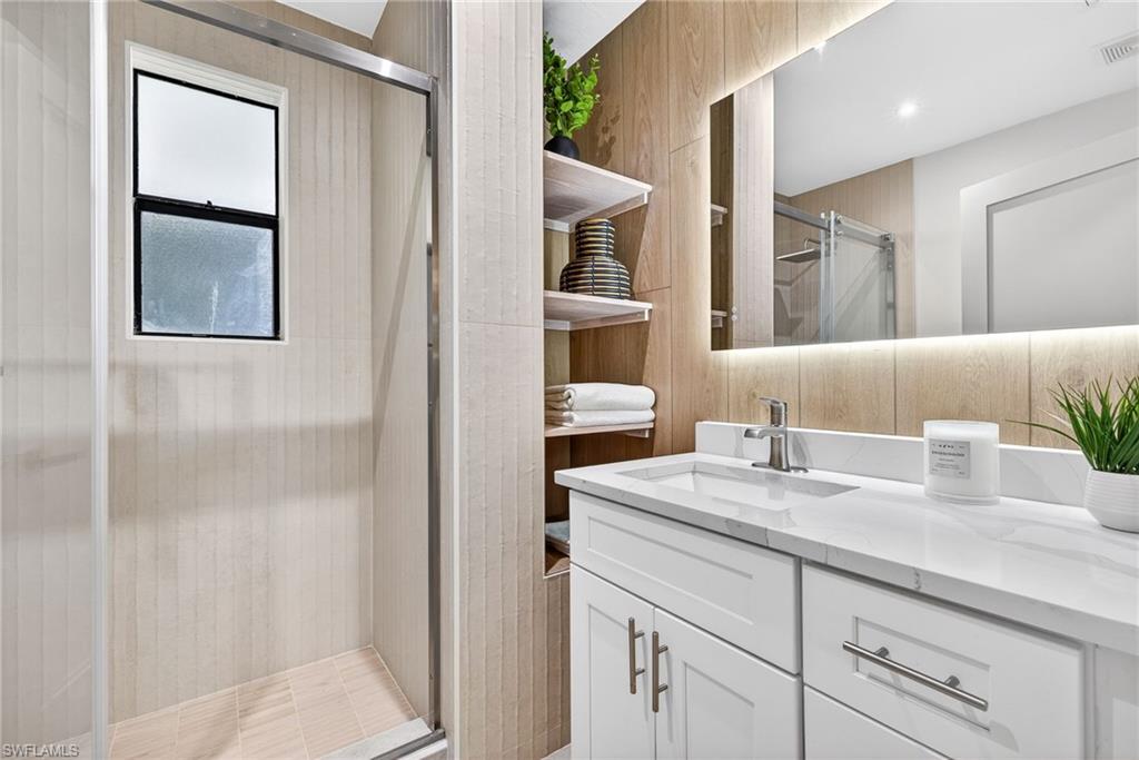 LAKE PARK - Residential