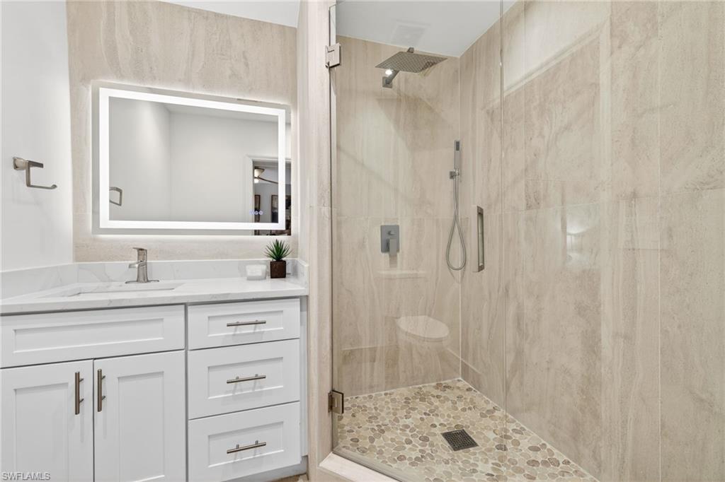 LAKE PARK - Residential