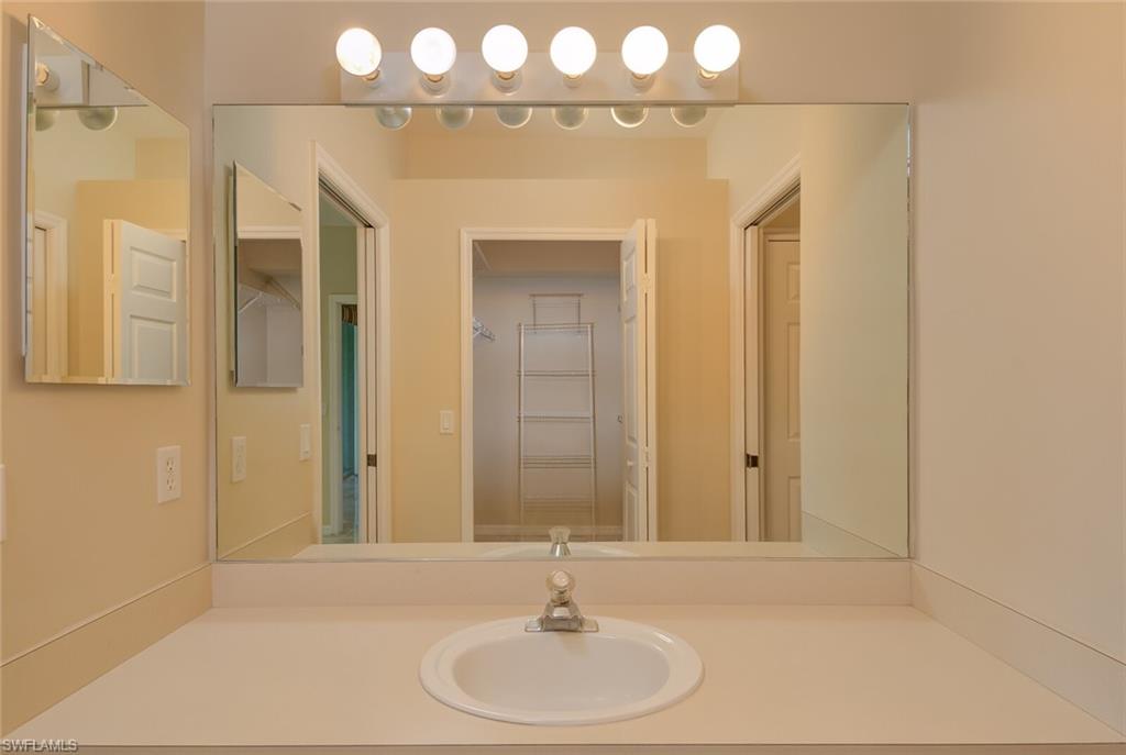 WILLOWBROOK - Residential