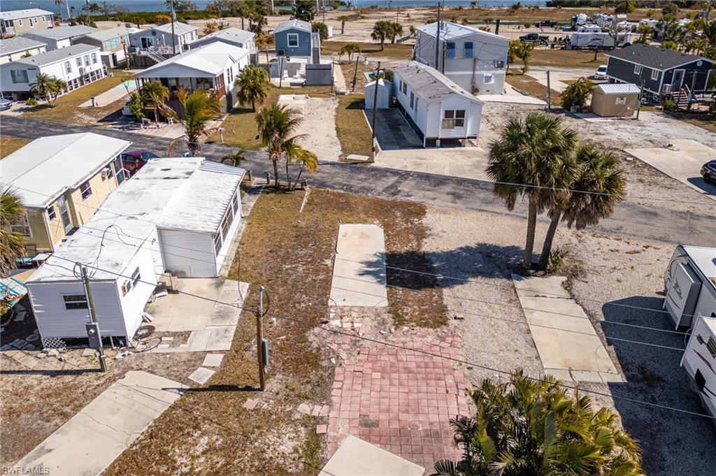 HELEN LANE CONDO RV - Land