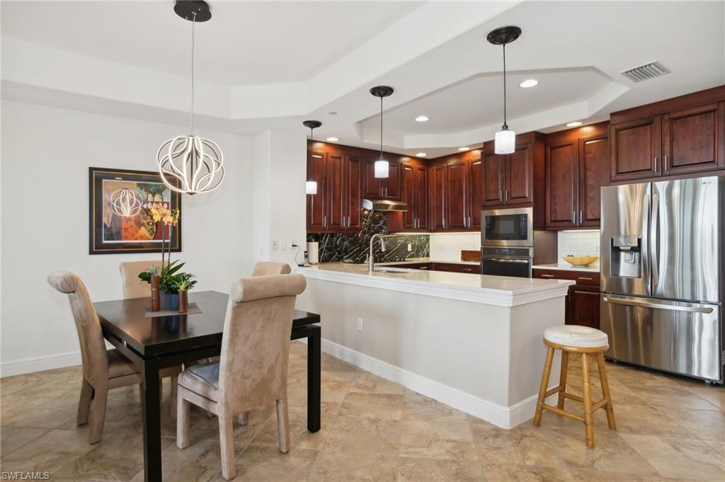 VISTA POINTE - Residential