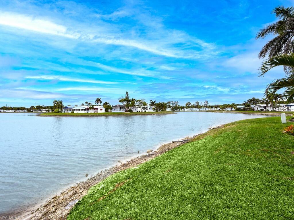 CRYSTAL LAKE RV RESORT - Land