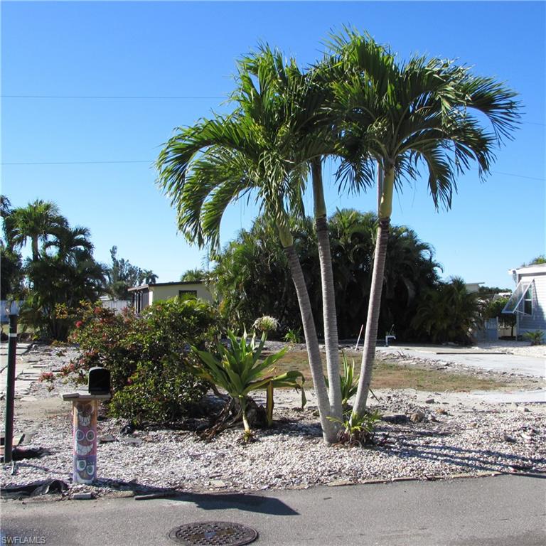 PINE ISLAND COVE - Land