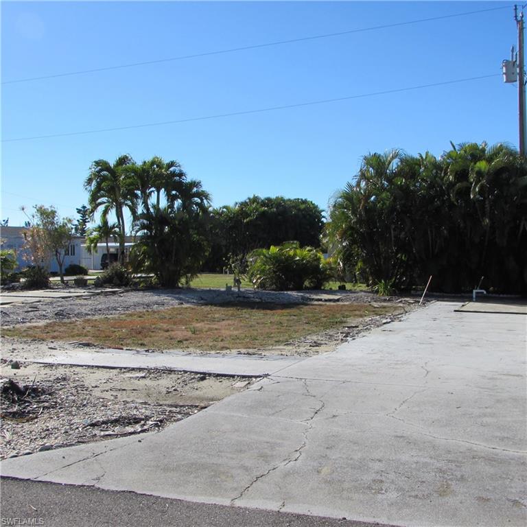 PINE ISLAND COVE - Land