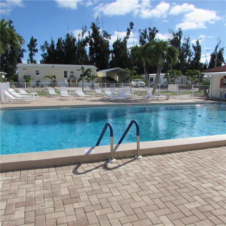 PINE ISLAND COVE - Land