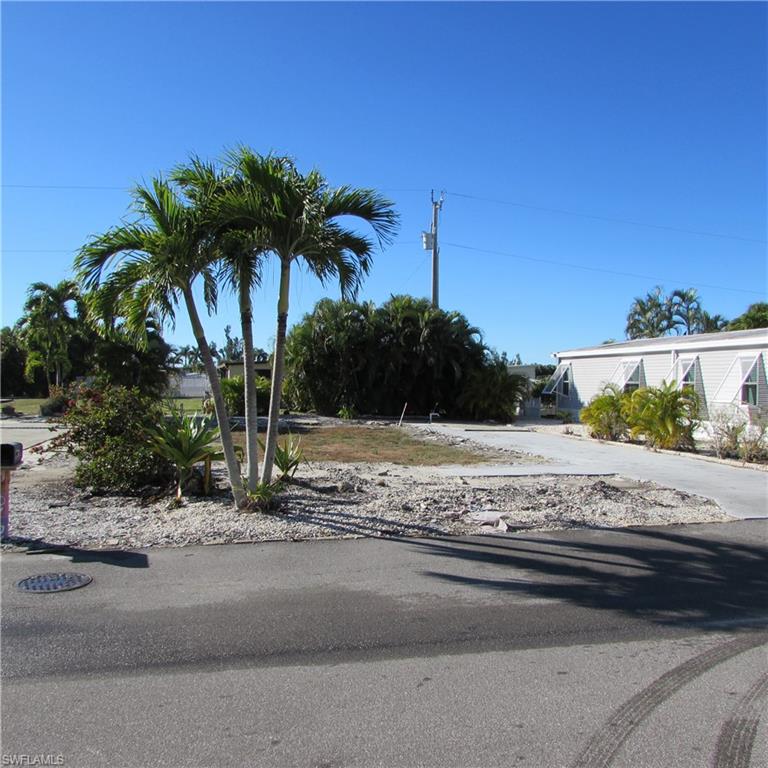 PINE ISLAND COVE - Land