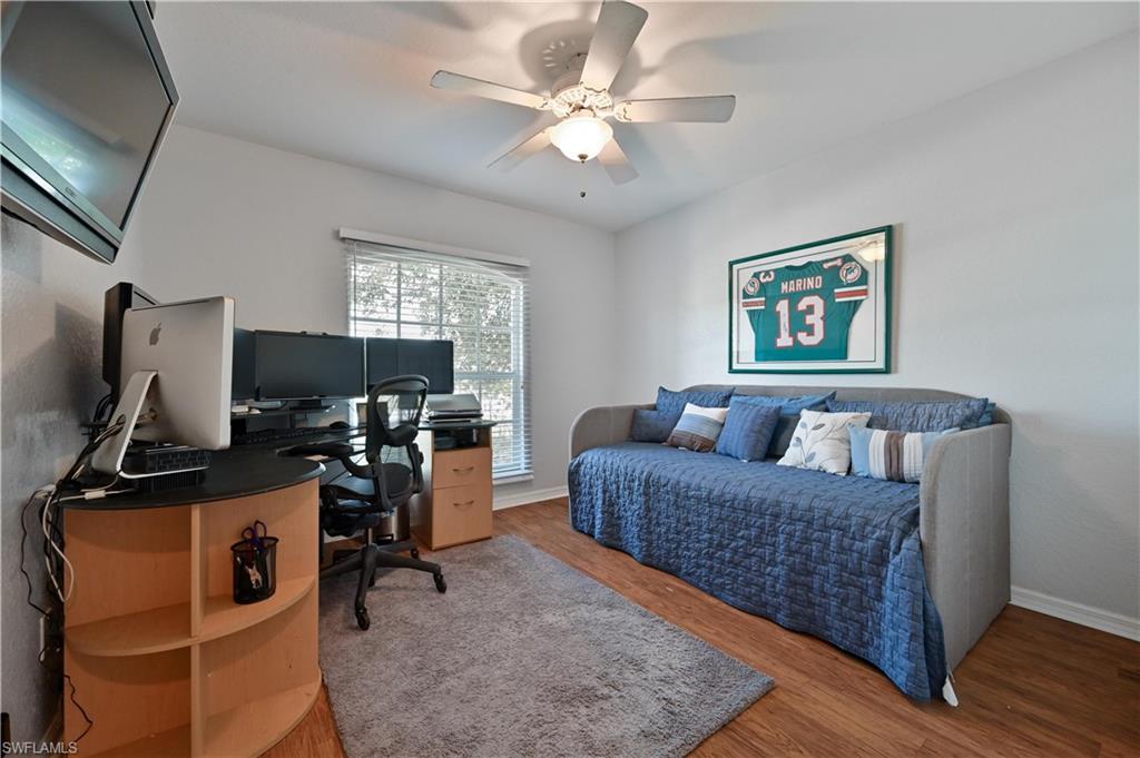 SAN CARLOS PARK - Residential