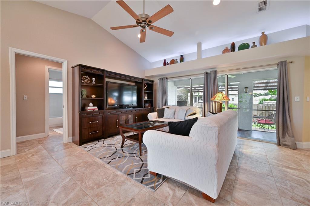 SAN CARLOS PARK - Residential