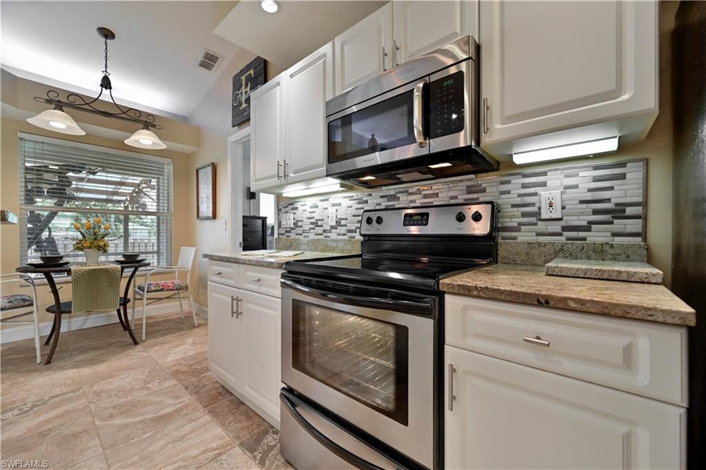 SAN CARLOS PARK - Residential