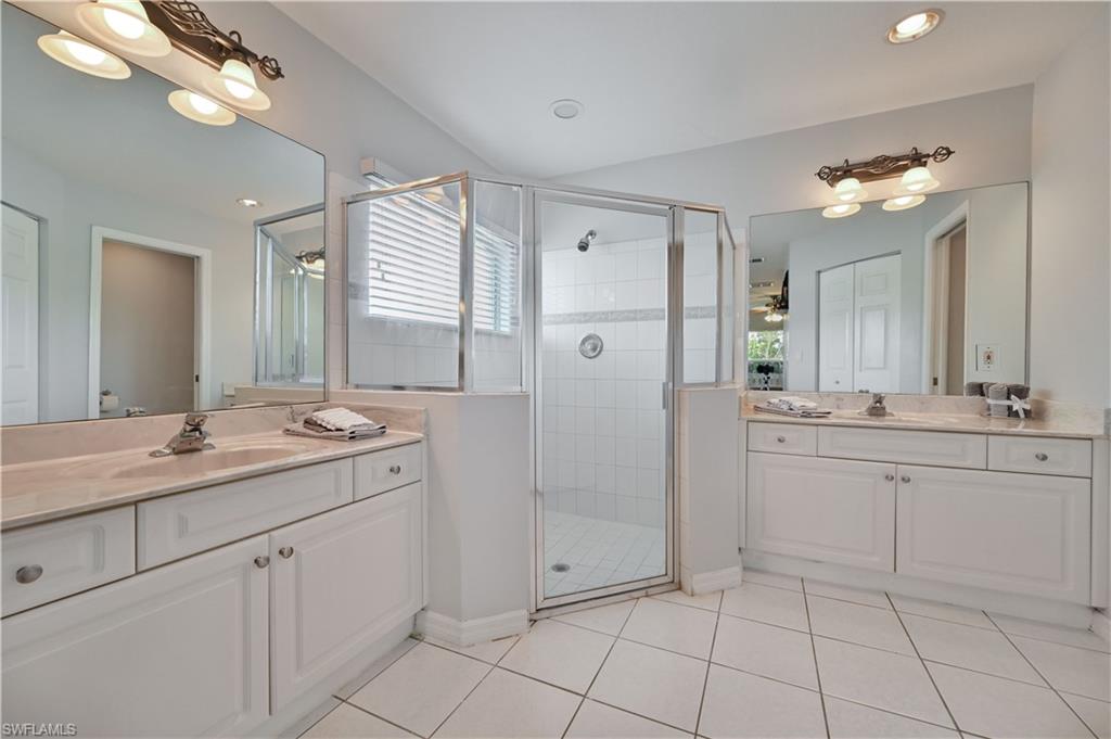 SAN CARLOS PARK - Residential