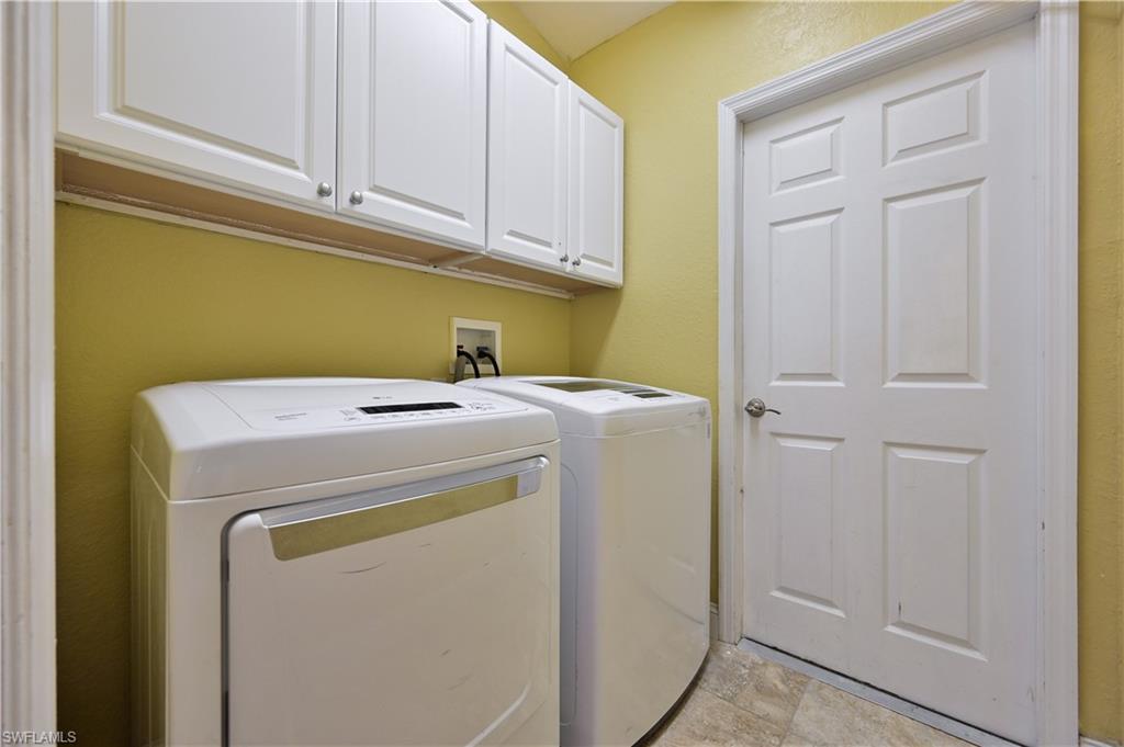 SAN CARLOS PARK - Residential