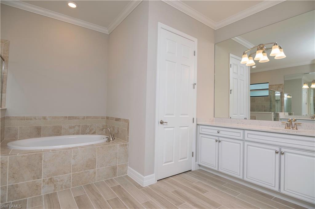 LAMORADA - Residential