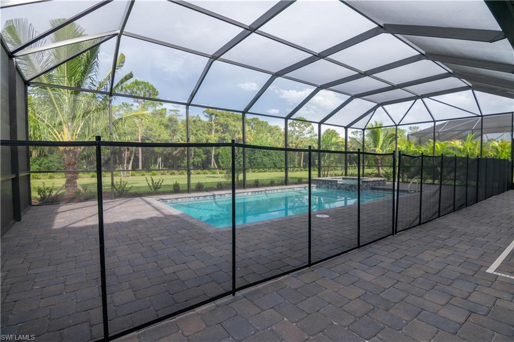 LAMORADA - Residential