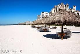 RIVERSIDE CLUB - Residential