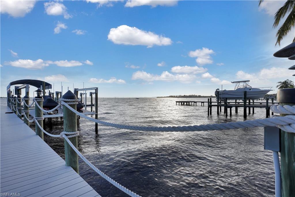 YACHT CLUB - Residential