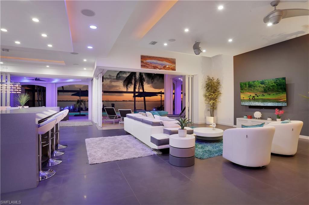 YACHT CLUB - Residential