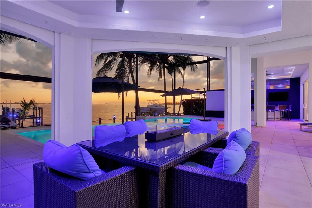 YACHT CLUB - Residential