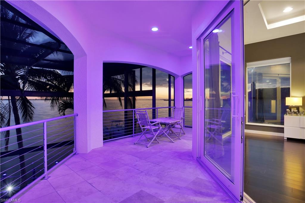 YACHT CLUB - Residential