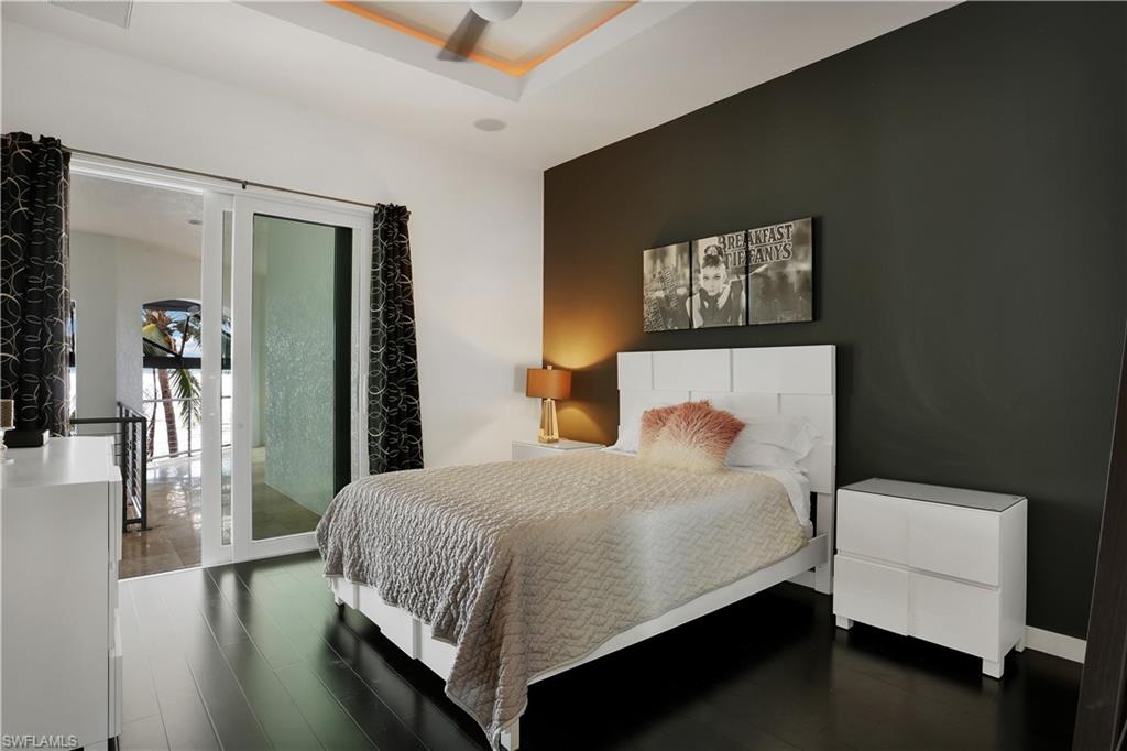 YACHT CLUB - Residential