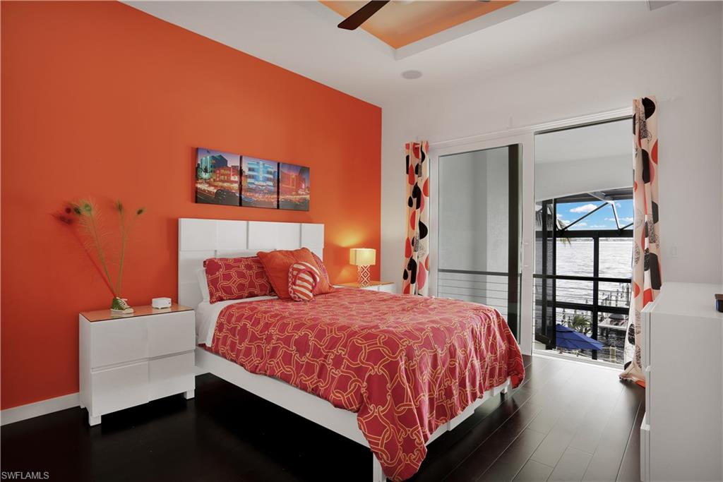 YACHT CLUB - Residential